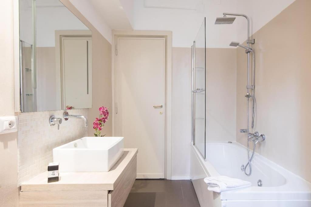 My Trastevere Three Bedroom View Apartment -Top Collection 罗马 外观 照片